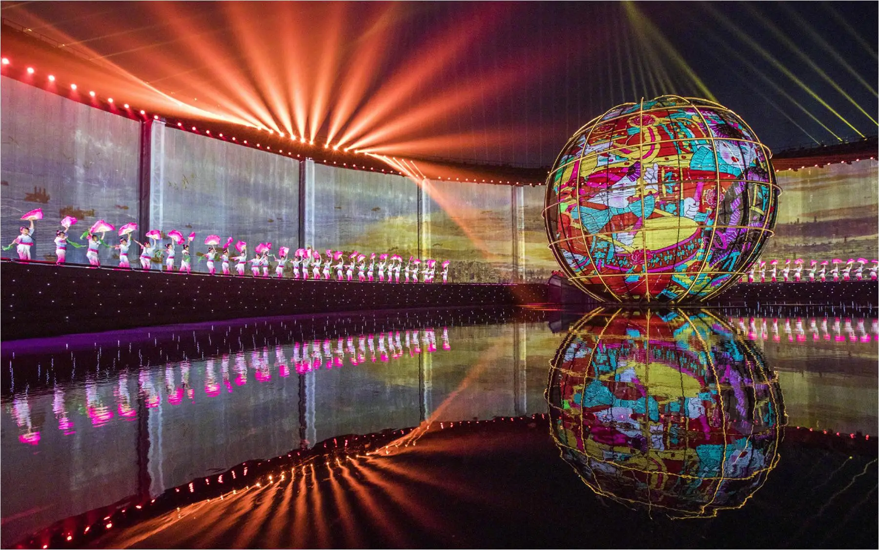 LED SPHERE BALL ON STAGE