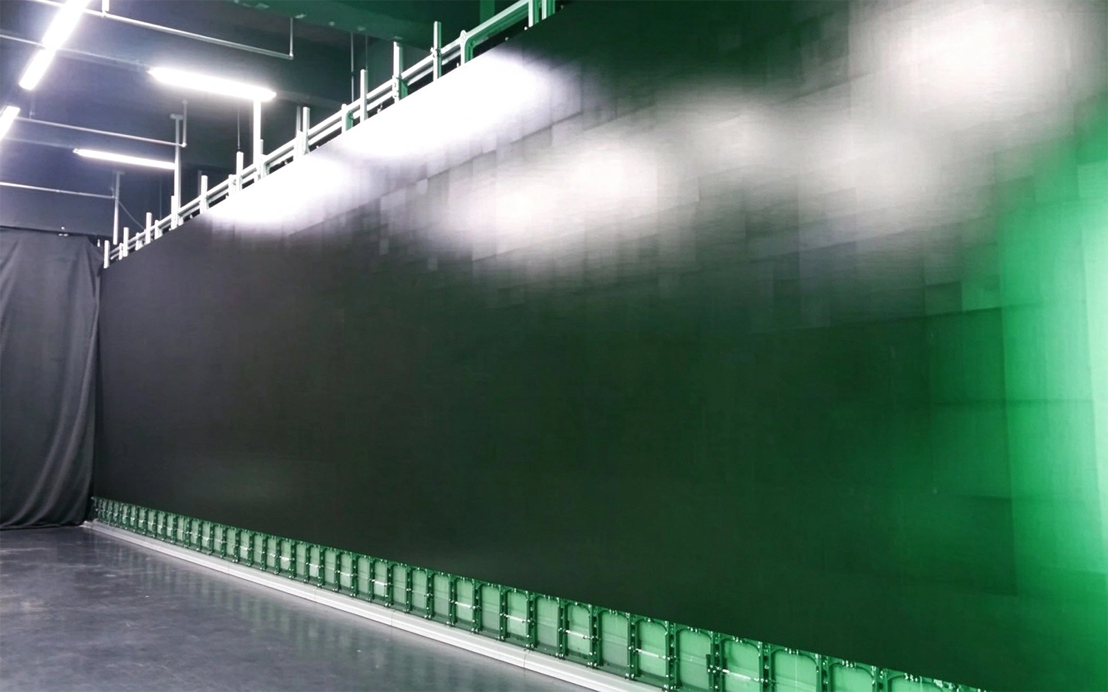Early-generation COB LED modules showing obvious inconsistency in black colour performance Early-generation COB LED modules showing obvious inconsistency in black colour performance